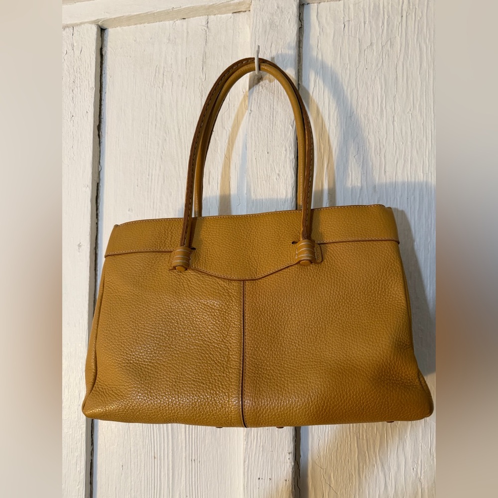 EUC Tod's Beige Pebbled Leather Medium Mocassino Tote - Picture 5 of 16
